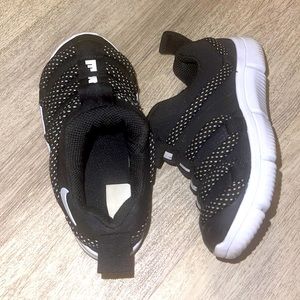 Toddler Boys NIKE sneakers